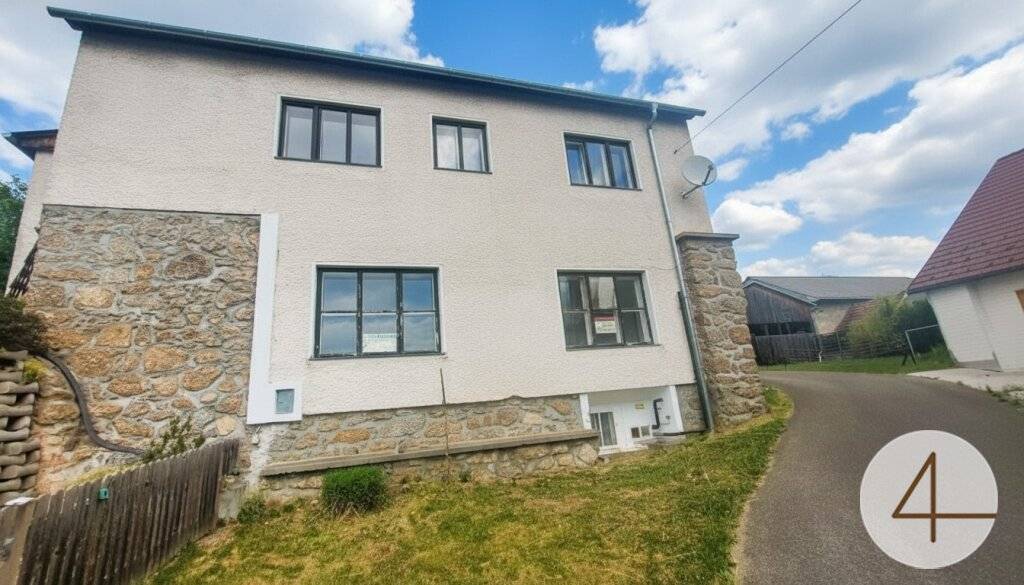 Einfamilienhaus mit Werkstatt – pohled 3