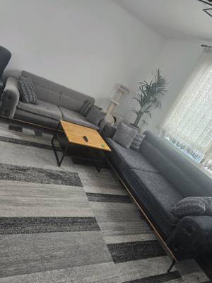 WG Wohnung Frau-Mietbewohnerin gesucht- Bitte Beschreibung Lesen!!