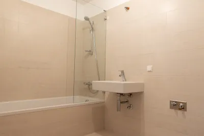 5-Zimmer-Gewerbeimmobilie mieten in Wien – € 2.866 – Bild 11 von 39