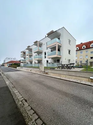 1-Zimmer-Wohnung mieten in Linz – 29,85 m², € 320 – Bild 1 von 4
