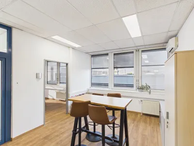 Gewerbeimmobilie mieten in Linz Land – 10 m², € 124 – Bild 2 von 5