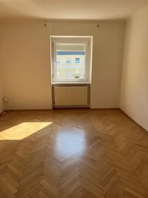 2-Zimmer-Wohnung mieten in Leoben – 50 m², € 452 – Bild 2 von 6