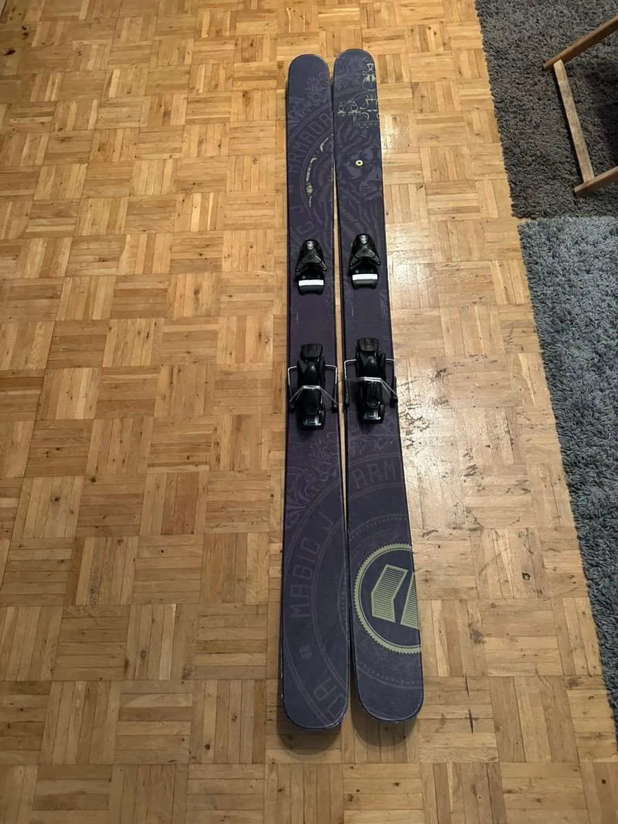 J Armada Magic - Skis UL Ski 180cm MAGIC | 0 skis Gear 1 Reviews