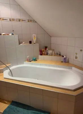 9-Zimmer-Haus mieten in Eferding – 250 m², € 2.000 – Bild 11 von 12