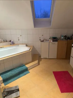 9-Zimmer-Haus mieten in Eferding – 250 m², € 2.000 – Bild 10 von 12
