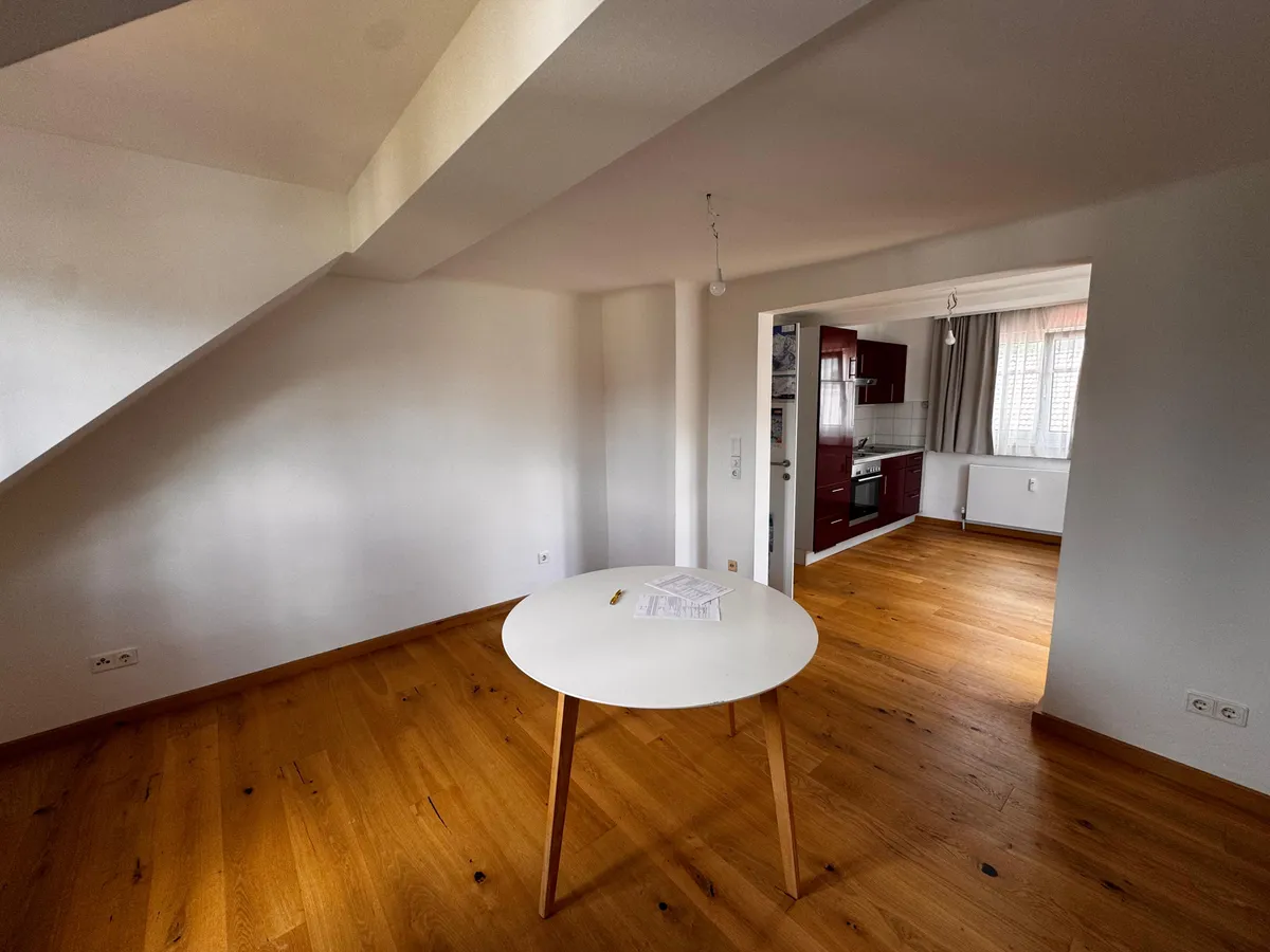 2 Zimmer Wohnung mit Balkon - Ansicht 2