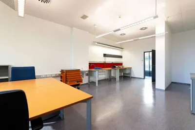 Gewerbeimmobilie mieten in Linz – 46 m², € 14 – Bild 4 von 12