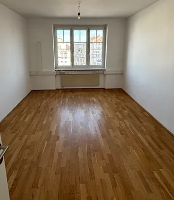 4-Zimmer-Wohnung mieten in Wien – 134 m², € 1.990 – Bild 2 von 11