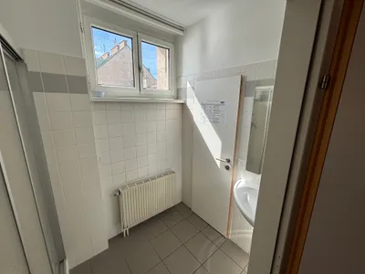 4-Zimmer-Wohnung mieten in Wien – 134 m², € 1.990 – Bild 10 von 11