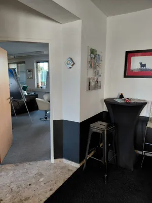 1-Zimmer-Gewerbeimmobilie mieten in Salzburg Stadt – 30 m², € 744 – Bild 1 von 4