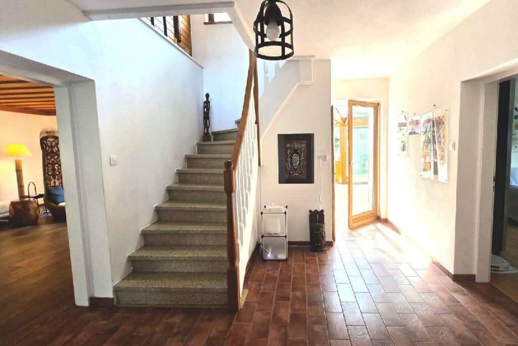 Traumhafte Villa am Ölberg - Ansicht 2