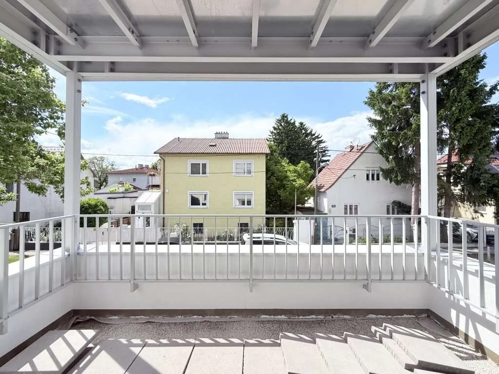 Provisionsfreier Erstbezug! Dreizimmerwohnung mit Balkon und Garagenplatz - Ansicht 2