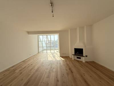 Sanierte Wohnung mit 2 Balkonen/Schubertgasse