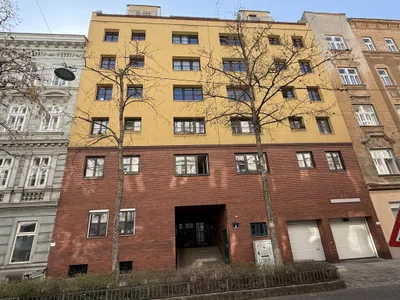 Sanierte Wohnung mit 2 Balkonen/Schubertgasse – Bild 2