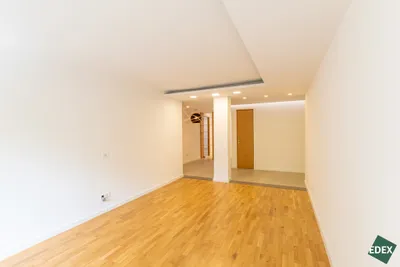 Helle 3 Zimmer-Wohnung mit Balkon in ruhiger Seitengasse Nähe U4 Braunschweiggasse – Bild 3