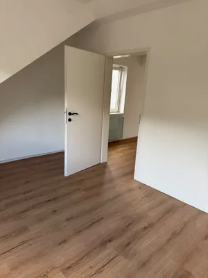 Wohnung mieten in Neunkirchen – 80 m², € 750 – Bild 2 von 12