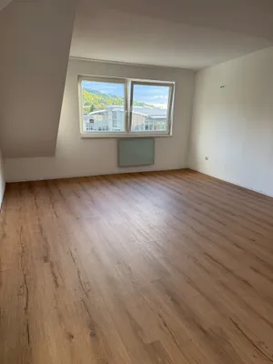 Wohnung mieten in Neunkirchen – 80 m², € 750 – Bild 6 von 12