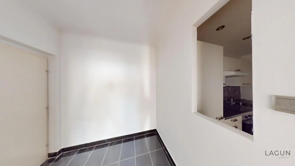 Attraktive 2-Zimmer-Wohnung in zentraler Lage - Ideal für Eigennutzer & Anleger - Widok 3