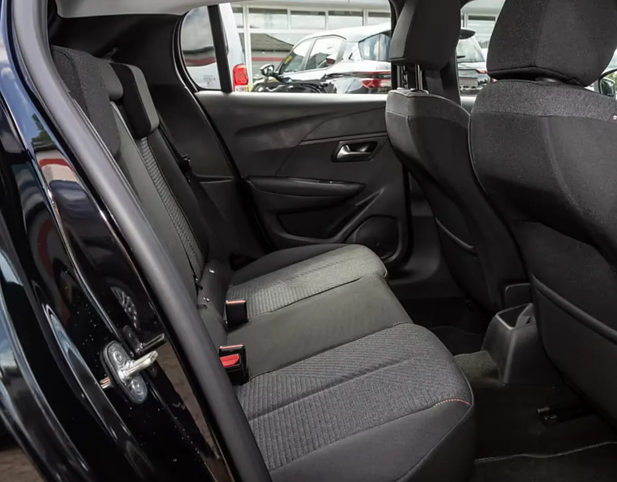 Peugeot 208 100 6-Gang-Manuell – Bild 7