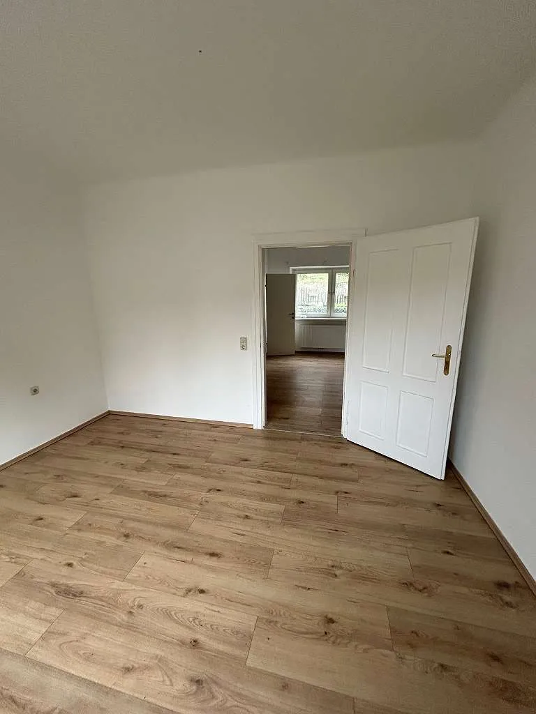 Mehrparteienhaus mit 5 Wohnungen zu Kaufen - Widok 3