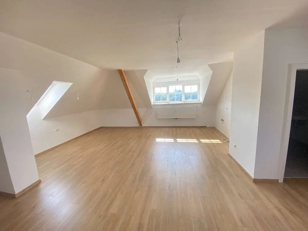 RÜSTORF TOP 11, ACHTUNG SINGLES - STYLISCHES STUDIO APARTMENT ZUM TOP PREIS - Ansicht 2