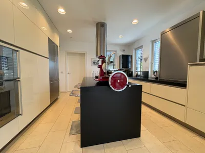 11-Zimmer-Haus kaufen in Vöcklabruck – 800 m², € 3.950.000 – Bild 8 von 14