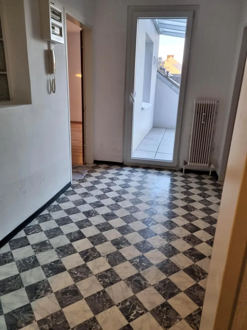 1 kambarių butas, 70 m²