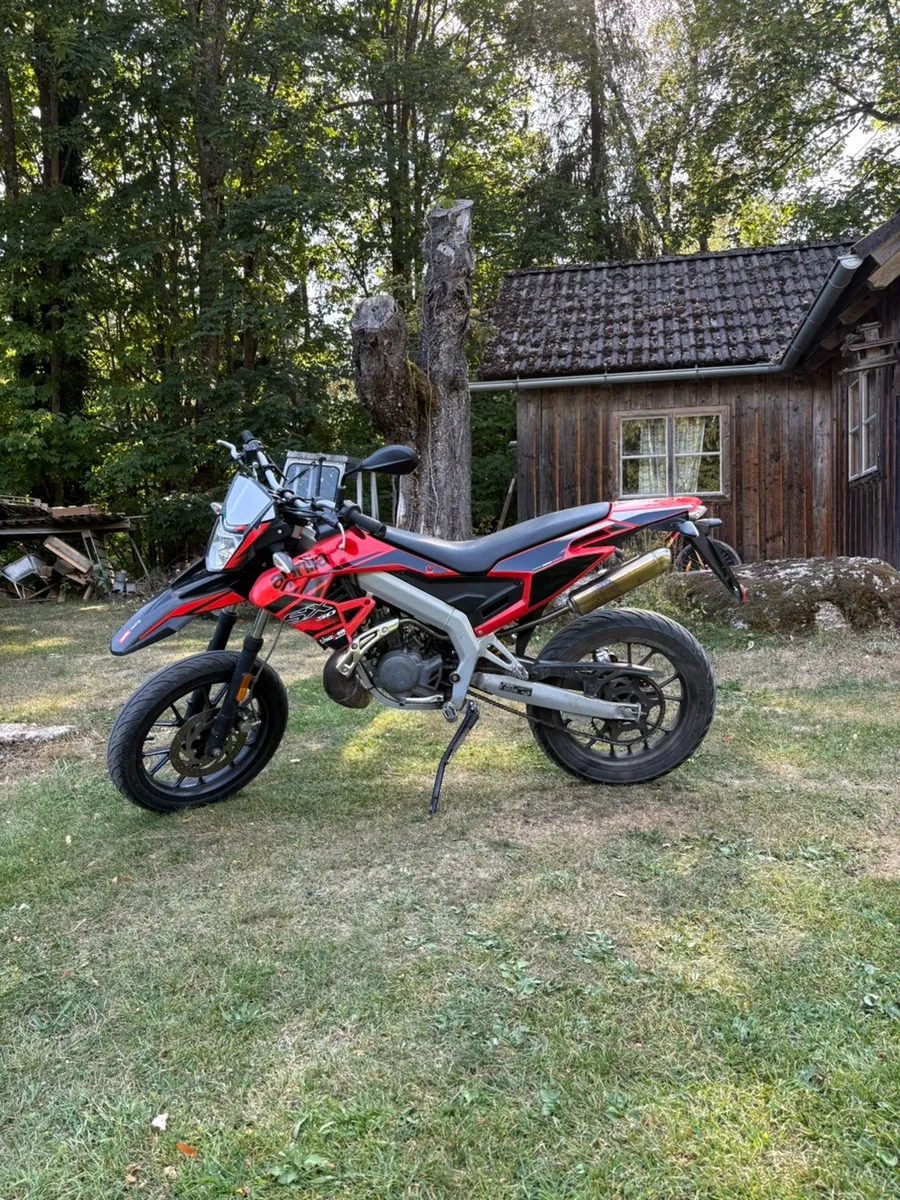 Aprilia SX