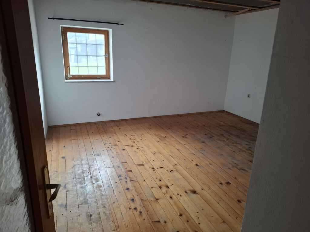 Alleinlage - 2670 m² Grundstück - Wohnen und Leben im Grünen….. - Ansicht 3