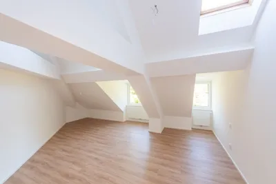 2-Zimmer-Wohnung mieten in Steyr – 105 m², € 986 – Bild 4 von 14