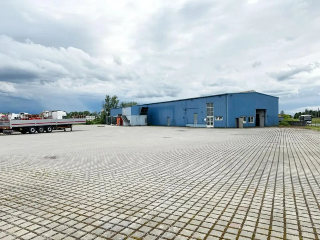 Kalthalle mit großer Freifläche - Ansicht 3