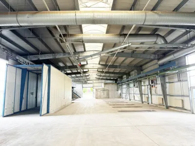 Gewerbeimmobilie mieten in Linz Land – 4 000 m² – Bild 2 von 4