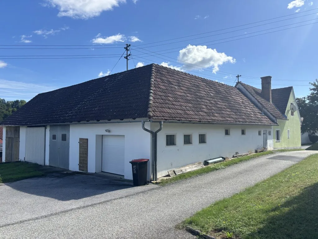 ** CHARMANTES ORIGINAL ** Olbendorf - gepflegter Vierkanthof in Ortslage mit ca. 1470 m² Eigengrund !! – pohled 3