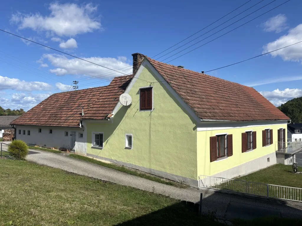 ** CHARMANTES ORIGINAL ** Olbendorf - gepflegter Vierkanthof in Ortslage mit ca. 1470 m² Eigengrund !! – pohled 2