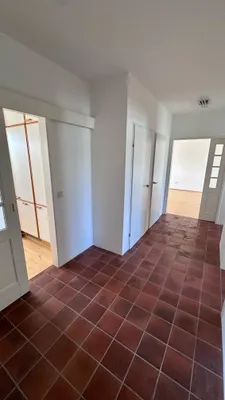 4-Zimmer-Wohnung mieten in Urfahr-Umgebung – 81 m², € 980 – Bild 2 von 7
