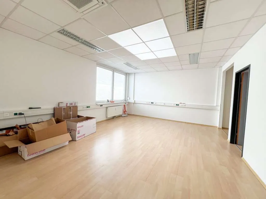 MODERNES BÜRO - U6-Station Perfektastraße - Ansicht 2