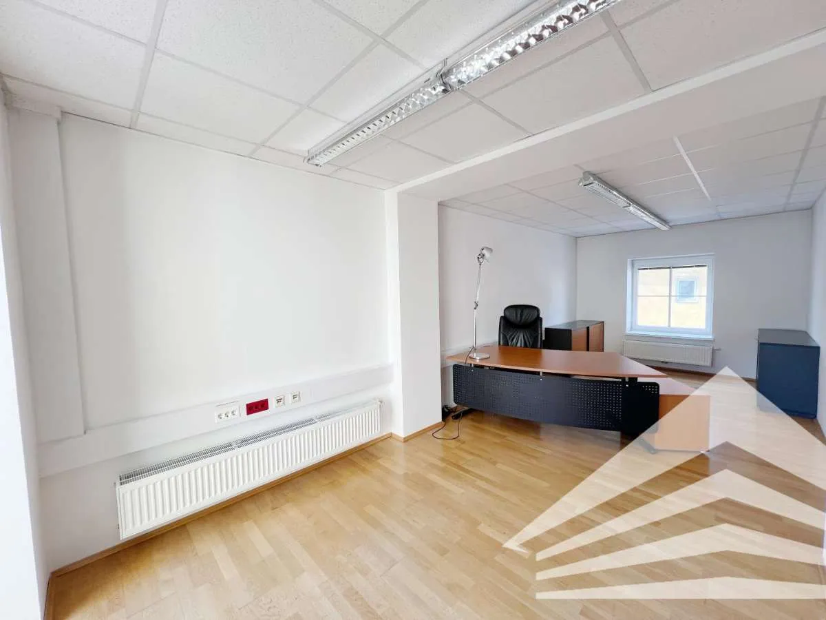Gratis Umzugsmonat! Günstige 120 m² Bürofläche in Urfahr zu vermieten! - Ansicht 3