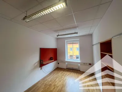 4-Zimmer-Gewerbeimmobilie mieten in Linz – 121 m², € 1.464 – Bild 5 von 9