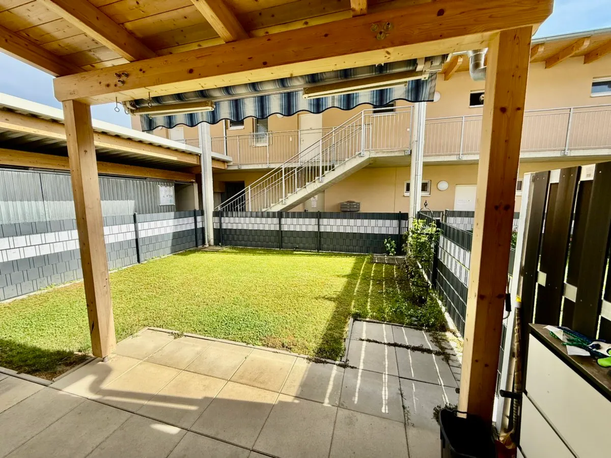 Top Ausgestattete Maisonette Wohnung(Ziegelmassiv) in Graz Strassgang inklusive Parkplätze - Ansicht 2