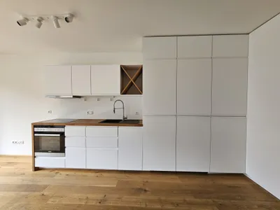 2-Zimmer-Wohnung mieten in Innsbruck – 32,72 m², € 1.239 – Bild 4 von 8