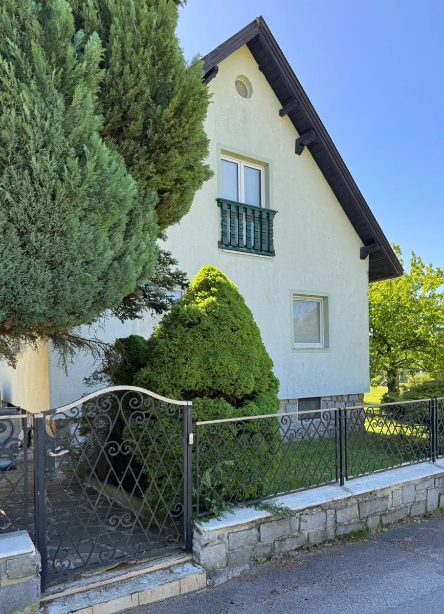 Haus mit Potenzial | Großes Grundstück (1.433 m²) | provisionsfrei - Ansicht 3
