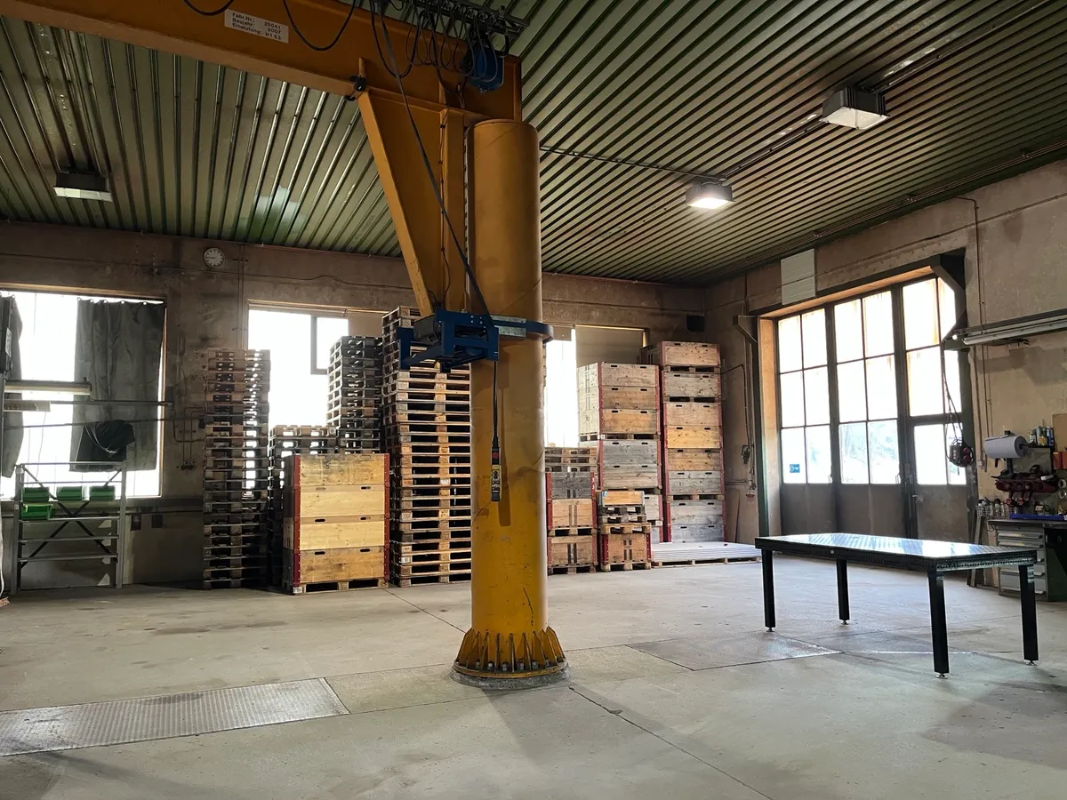 Gewerbehalle / Werkstatt / Lagerhalle / Stellplätze zu vermieten - Ansicht 3