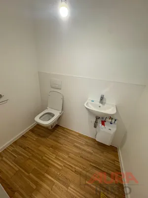 Gewerbeimmobilie mieten in Baden – 92 m², € 1.960 – Bild 9 von 12