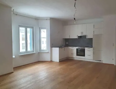 Provisonisfreie geräumige 3 Zimmerwohnung in Bestlage zu vermieten (Top 2)