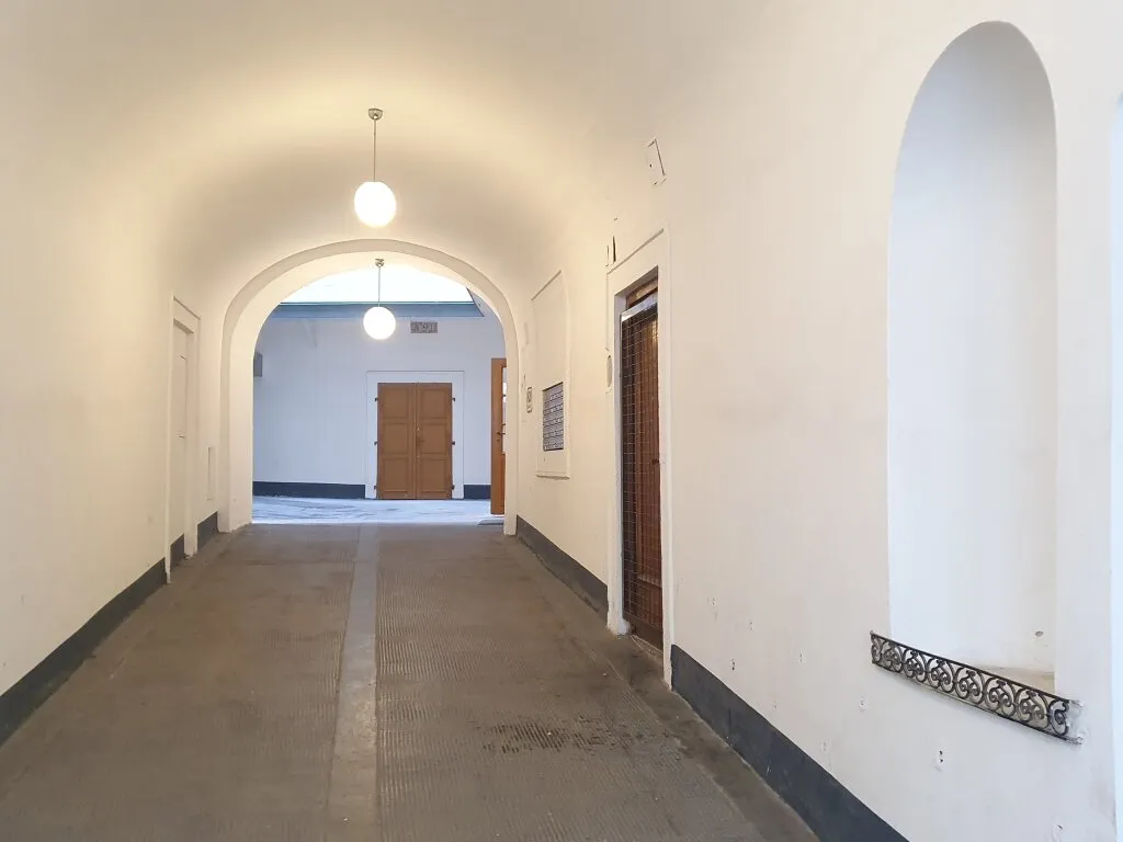 Attraktives Büro mit Altbaucharme in der Wollzeile - Ansicht 3