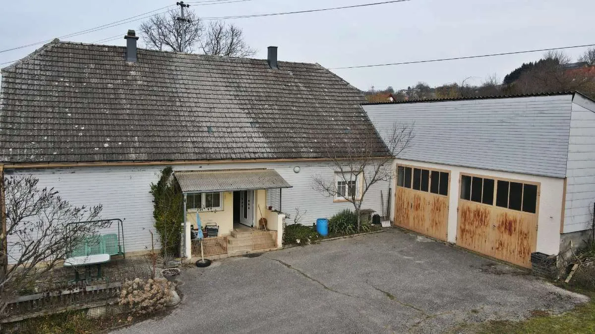Großzügige Liegenschaft mit Wohnhaus, Halle und 2.427 m² Grund in Litzelsdorf - Vista 3
