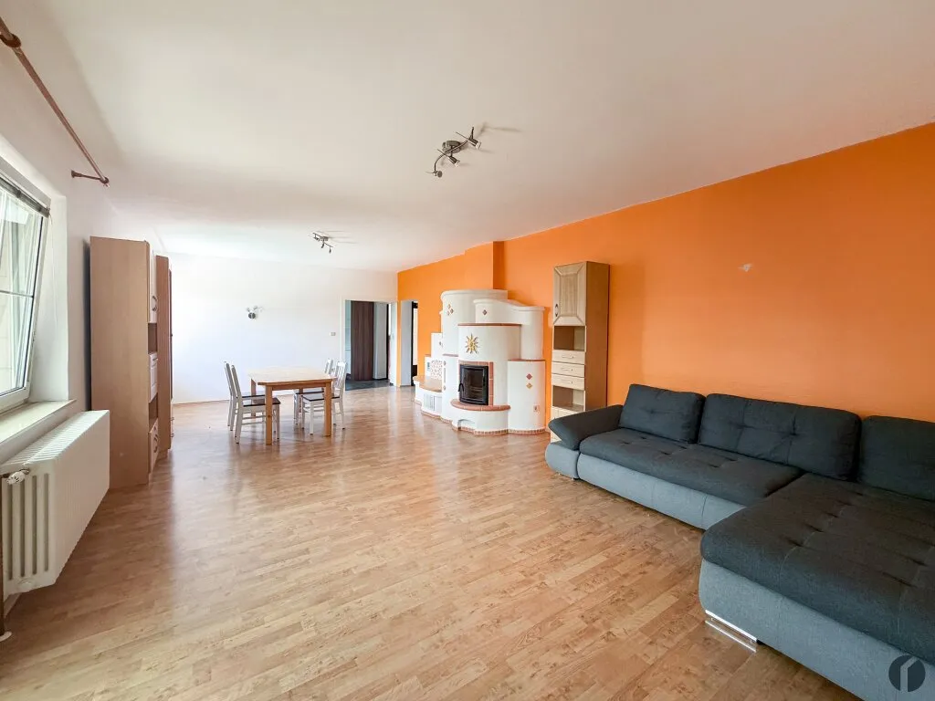 Wohnen nahe Tulln: Gepflegtes Haus mit Pool, Terrasse und guter Wien-Anbindung - Ansicht 3