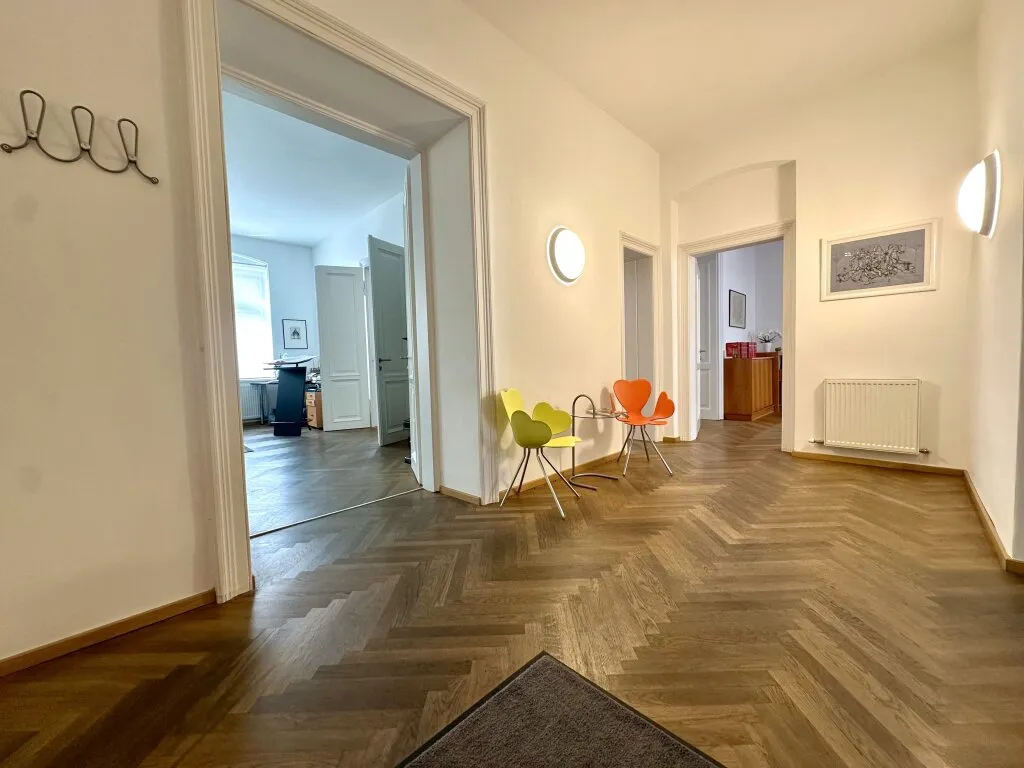 Büro / Kanzlei / Studio in repräsentativer 1A Lage - Ansicht 2