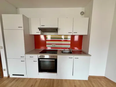 Sonnige Kleinwohnung im 5. Liftstock - U3, U4 und U6 fußläufig - Nähe Mariahifer Straße! – Bild 3