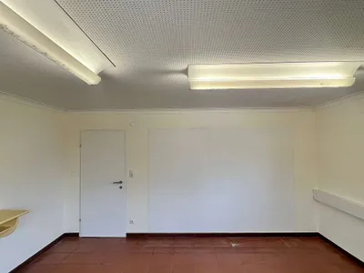 3-Zimmer-Gewerbeimmobilie mieten in Salzburg-Umgebung – 70 m², € 499 – Bild 4 von 5